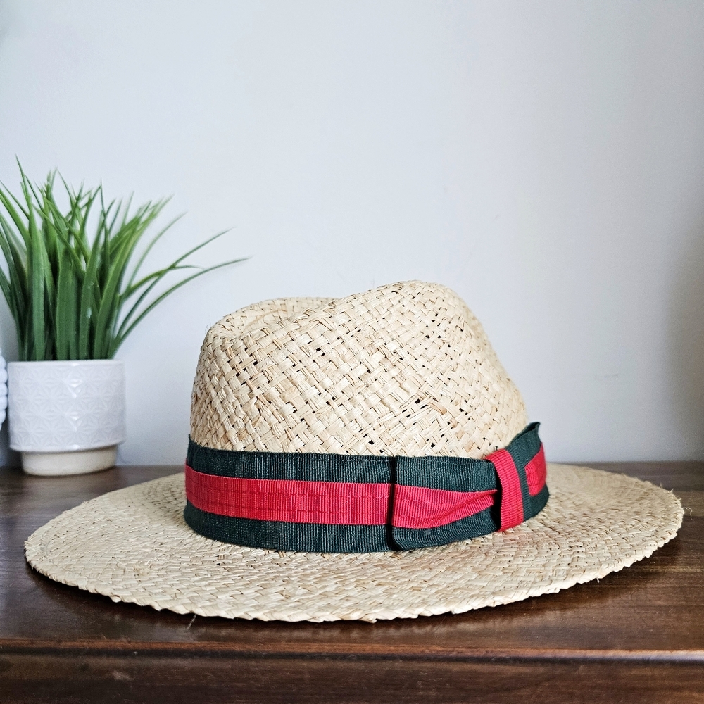 Saks Fifth Avenue Made in Italy Straw Fedora Hat Tan Green Red Band Preppy